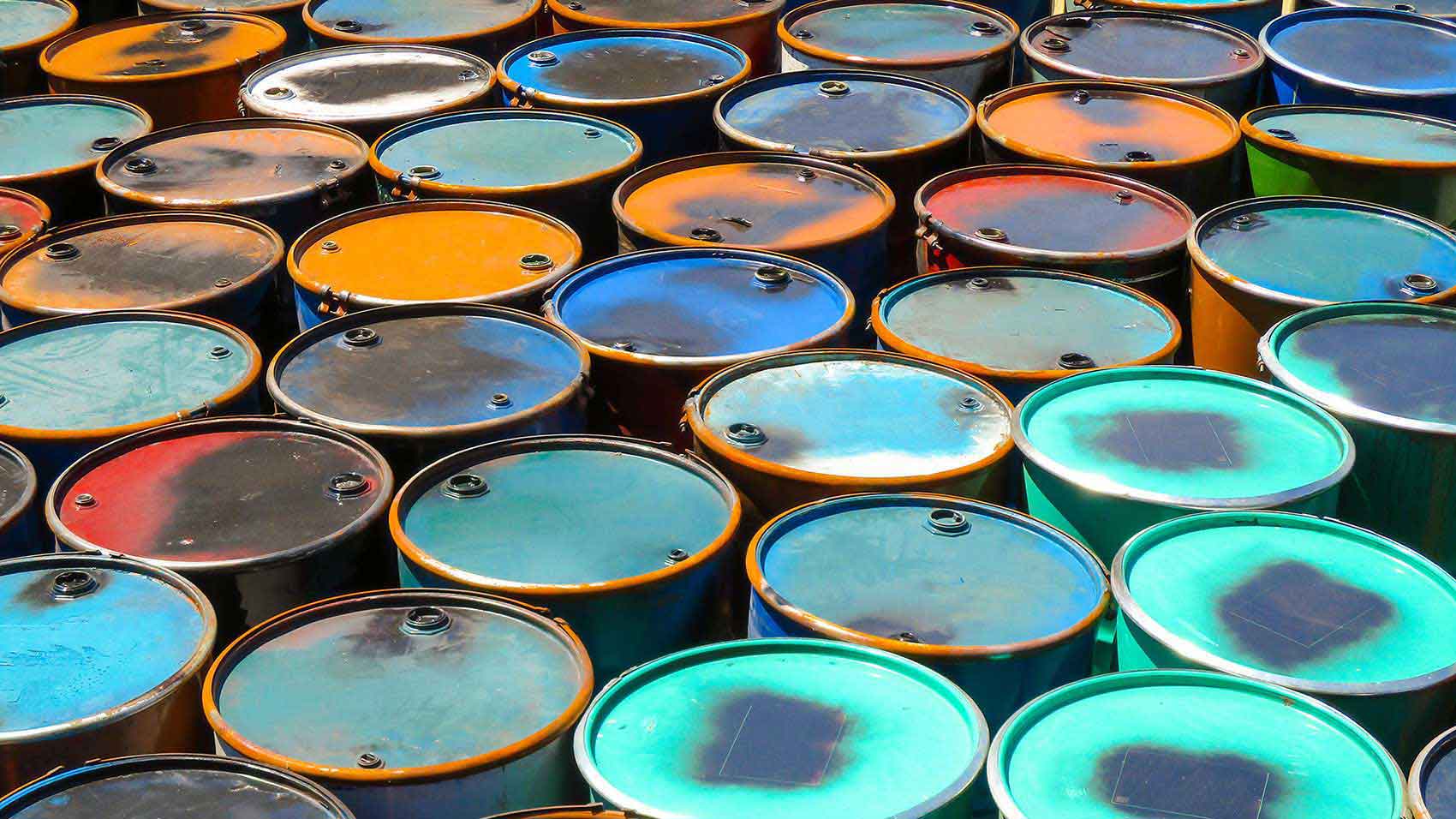 SC Johnson reduz os resíduos da produção com a reciclagem de tambores de metal.