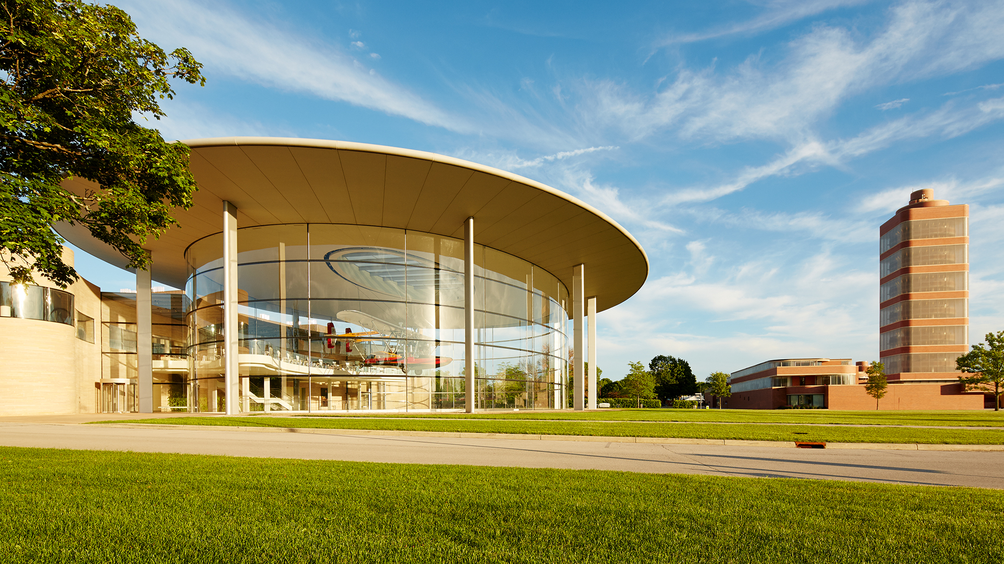 SC Johnson headquarters designed by Norman Foster and Frank Lloyd Wright