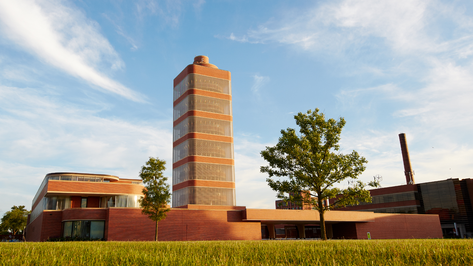 SC Johnson merkez binasındaki Frank Lloyd Wright tasarımı Araştırma Kulesi