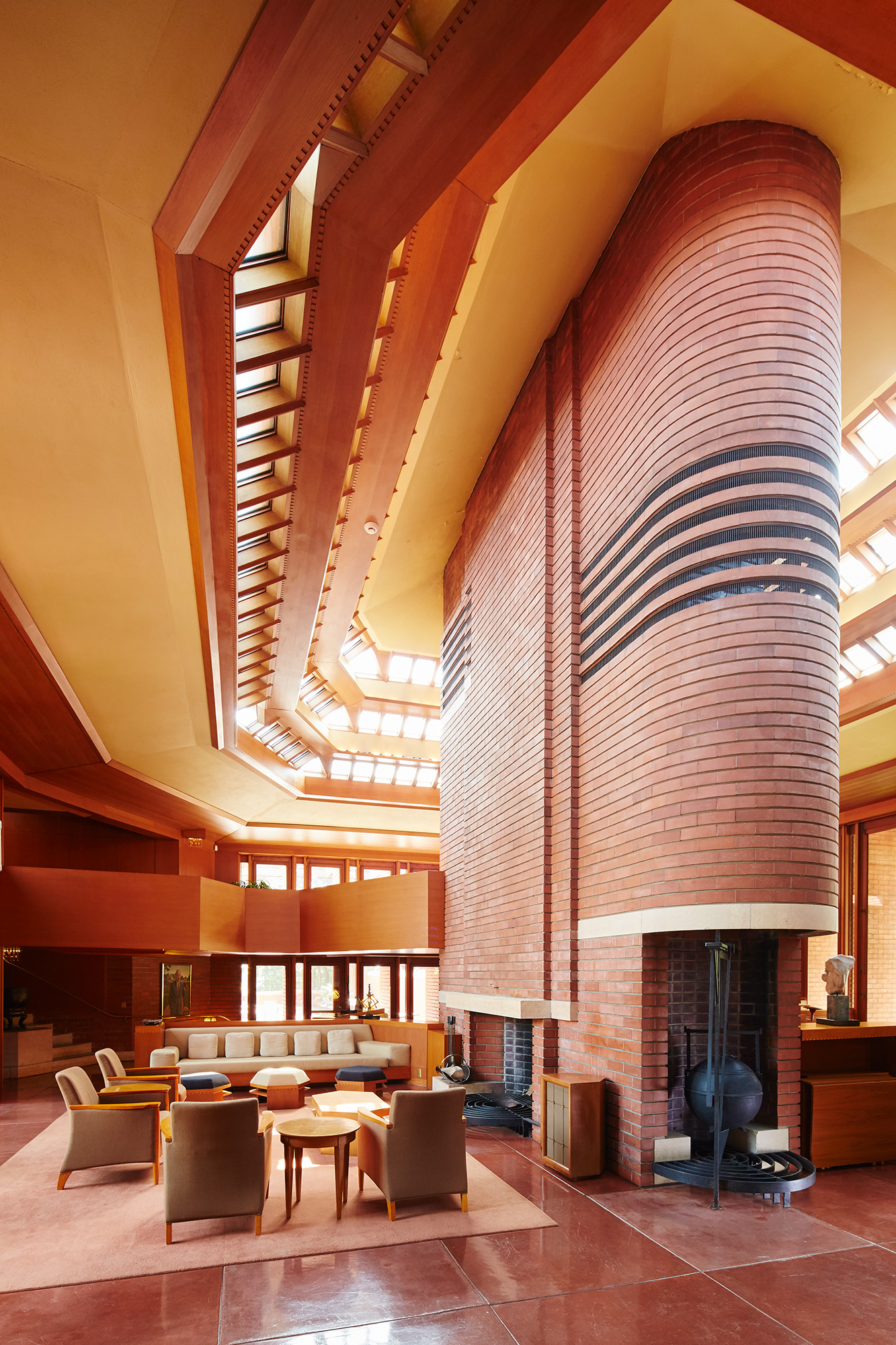 Dentro de la casa “Wingspread” de H.F Johnson Jr., diseñada por Frank Lloyd Wright