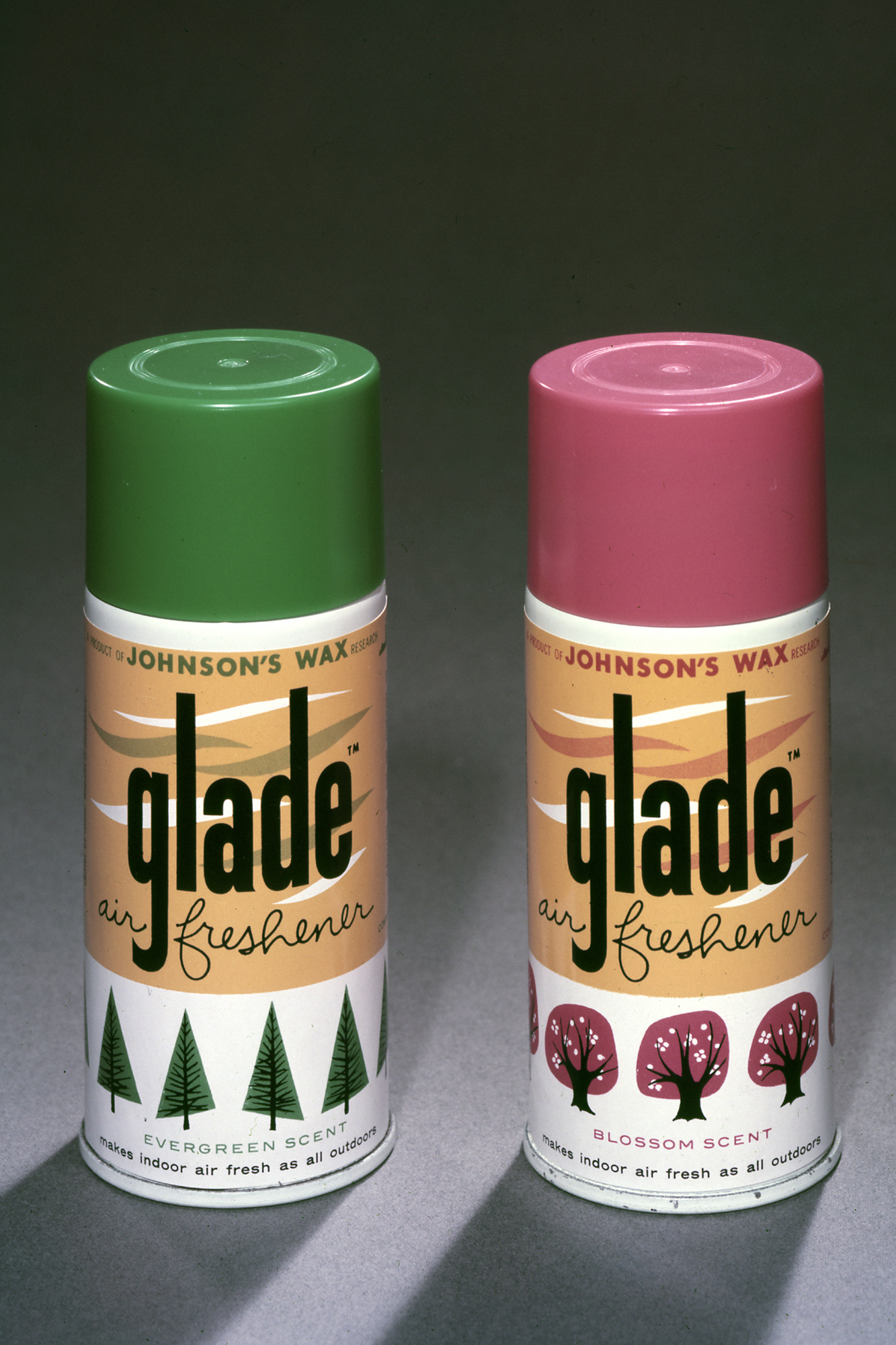 Johnson’ın Glade oda parfümü için vintage Wax 1956 reklamı