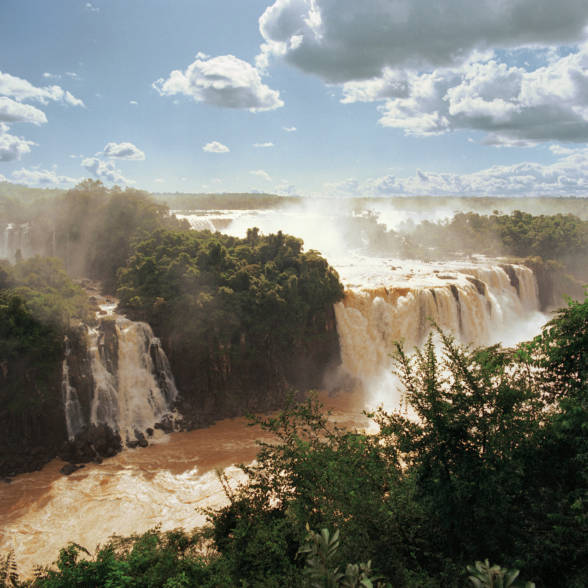 Le cascate Noel Kemp in Sud America, fotografate da Samuel Curtis Johnson Jr.